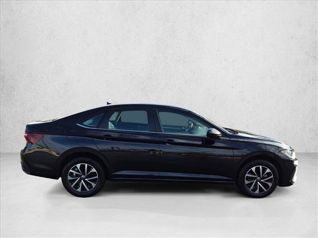 Used 2025 Volkswagen Jetta S FWD image 4
