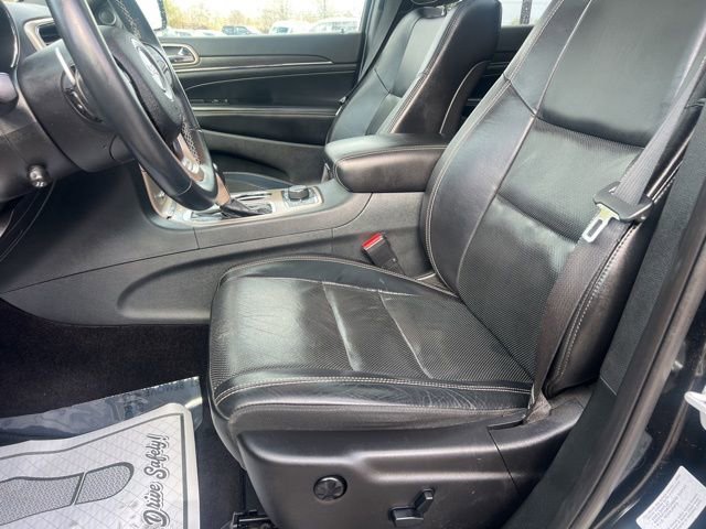 Used 2017 Jeep Grand Cherokee Limited w/ Luxury Group II image 22