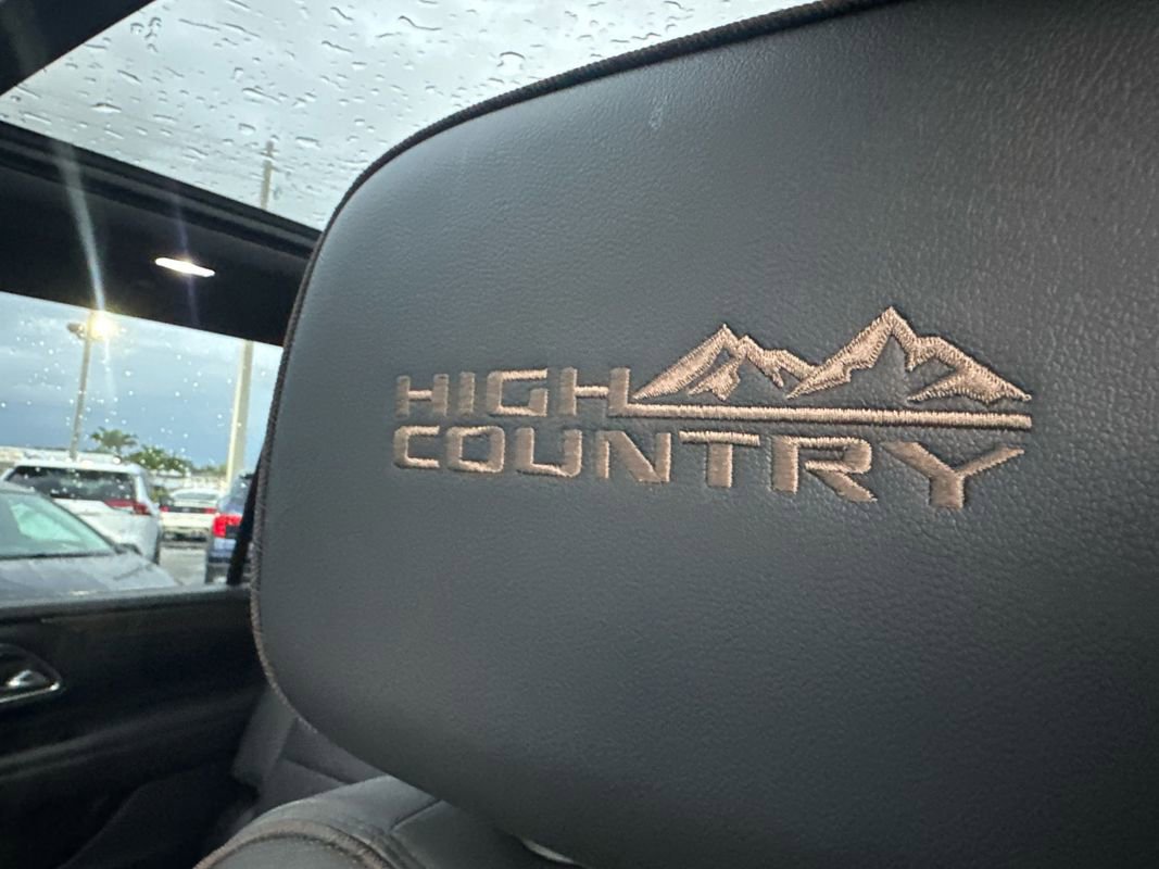 Used 2023 Chevrolet Suburban High Country w/ Premium Package 2 image 24