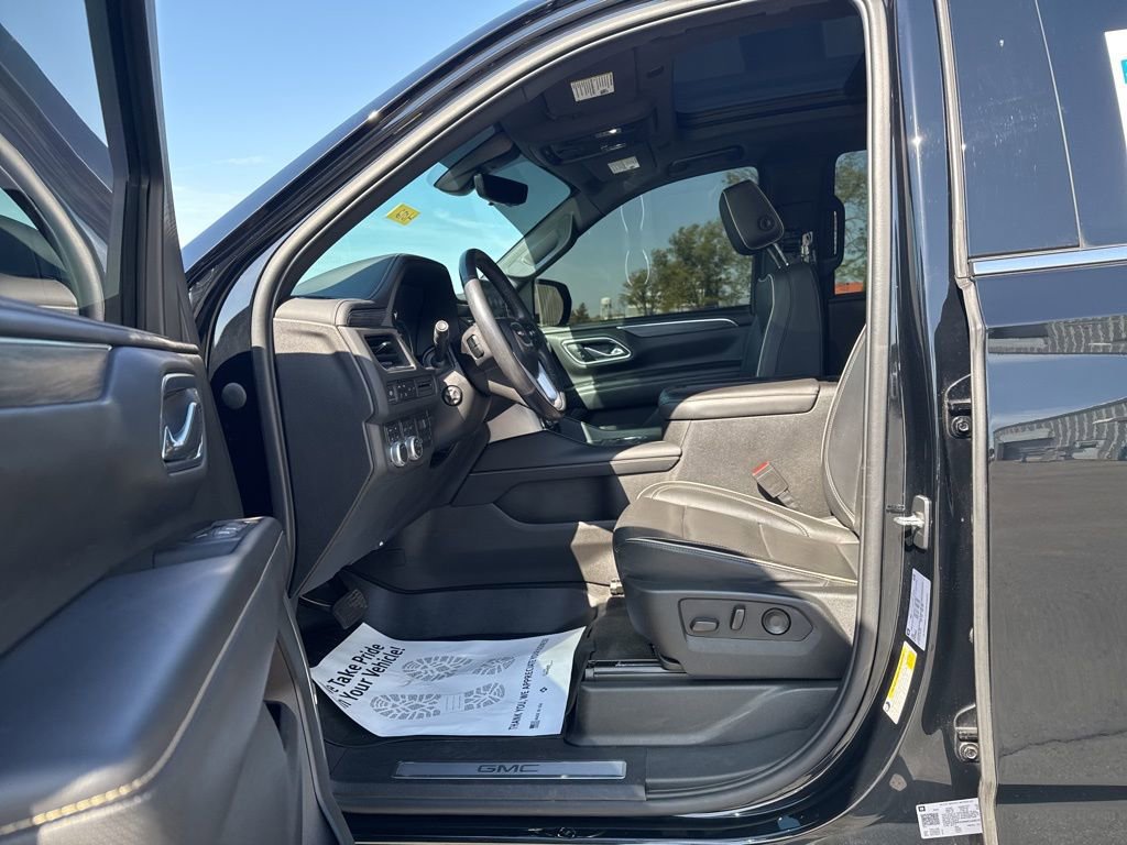 Used 2021 GMC Yukon SLT w/ SLT Luxury Plus Package AWD/4WD image 33