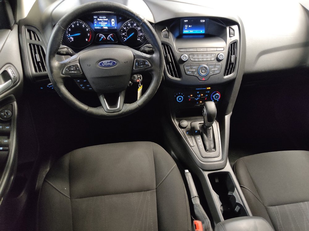 Used 2018 Ford Focus SE w/ Cold Weather Package FWD image 22