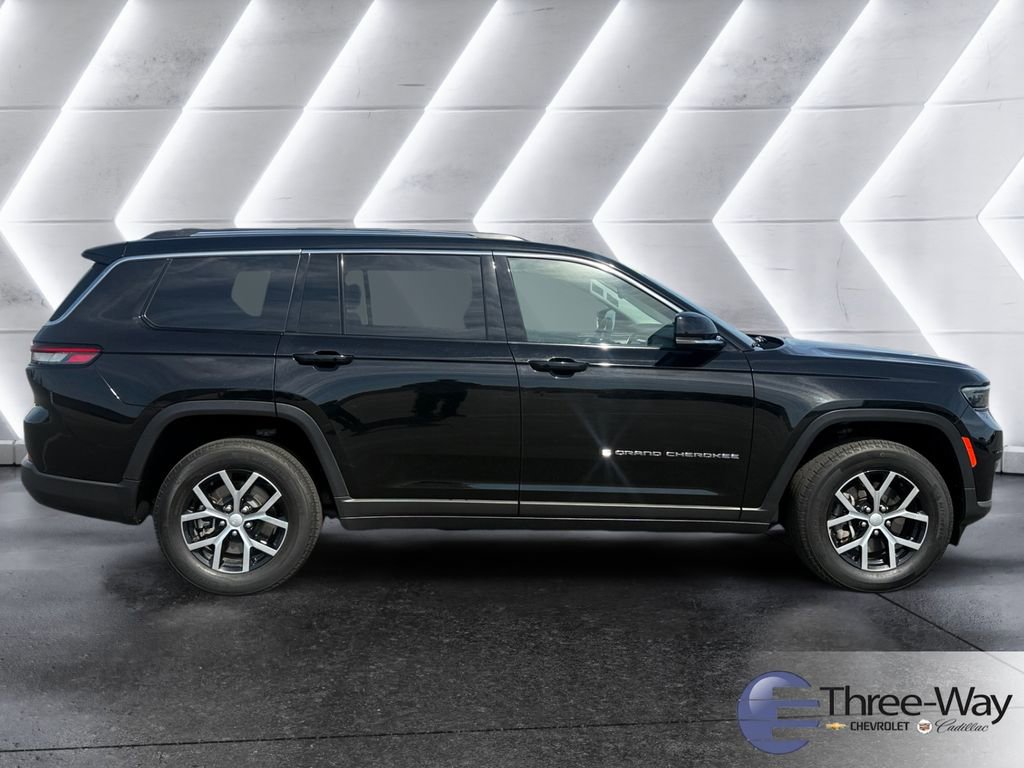 Used 2023 Jeep Grand Cherokee L Limited image 6