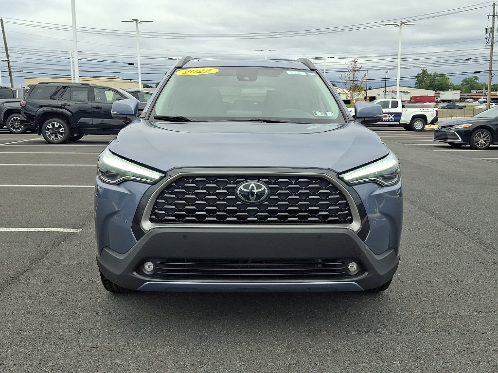 Used 2022 Toyota Corolla Cross XLE w/ Convenience Package AWD/4WD image 2