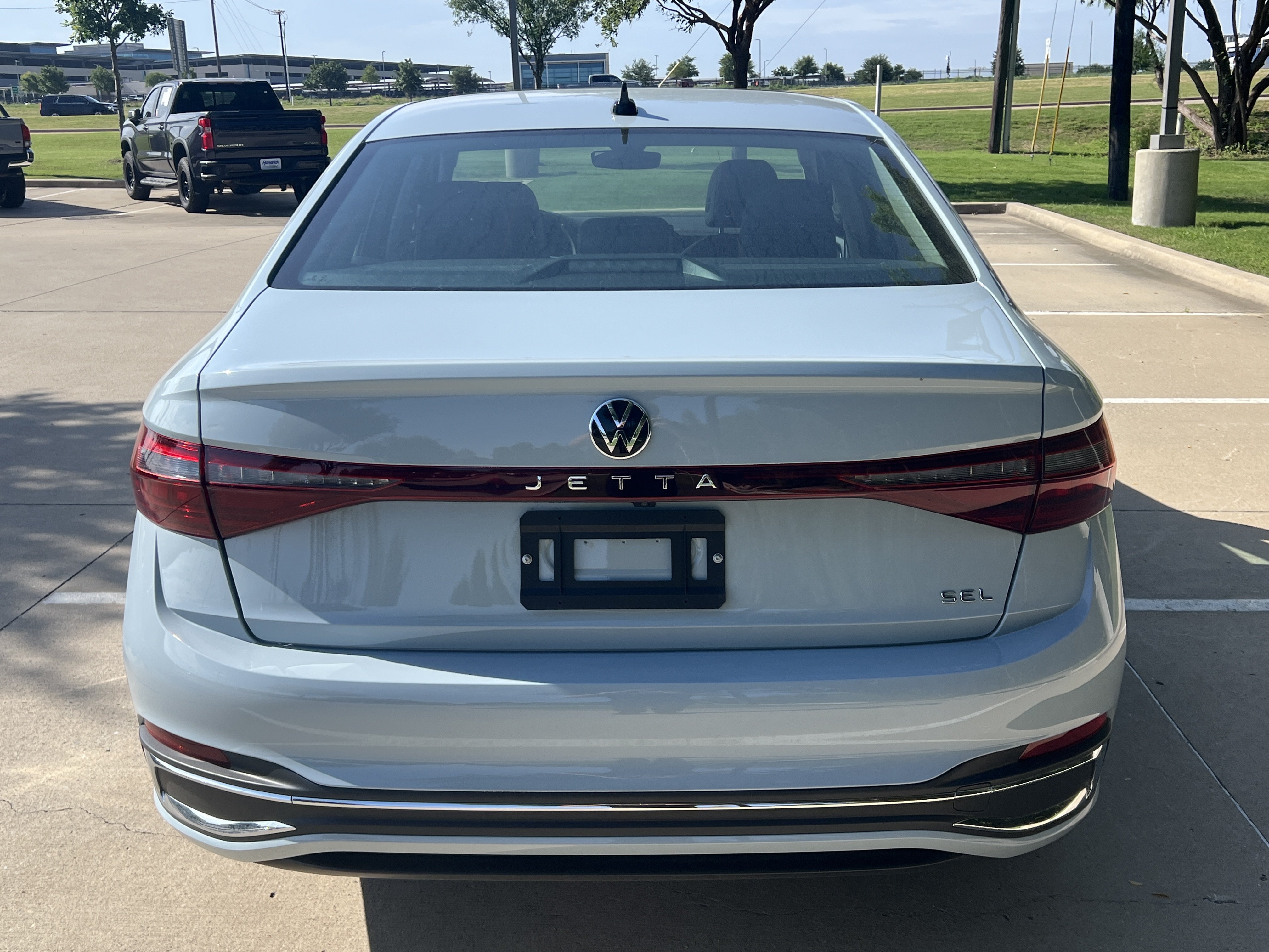 Certified 2026 Volkswagen Jetta SEL FWD image 9