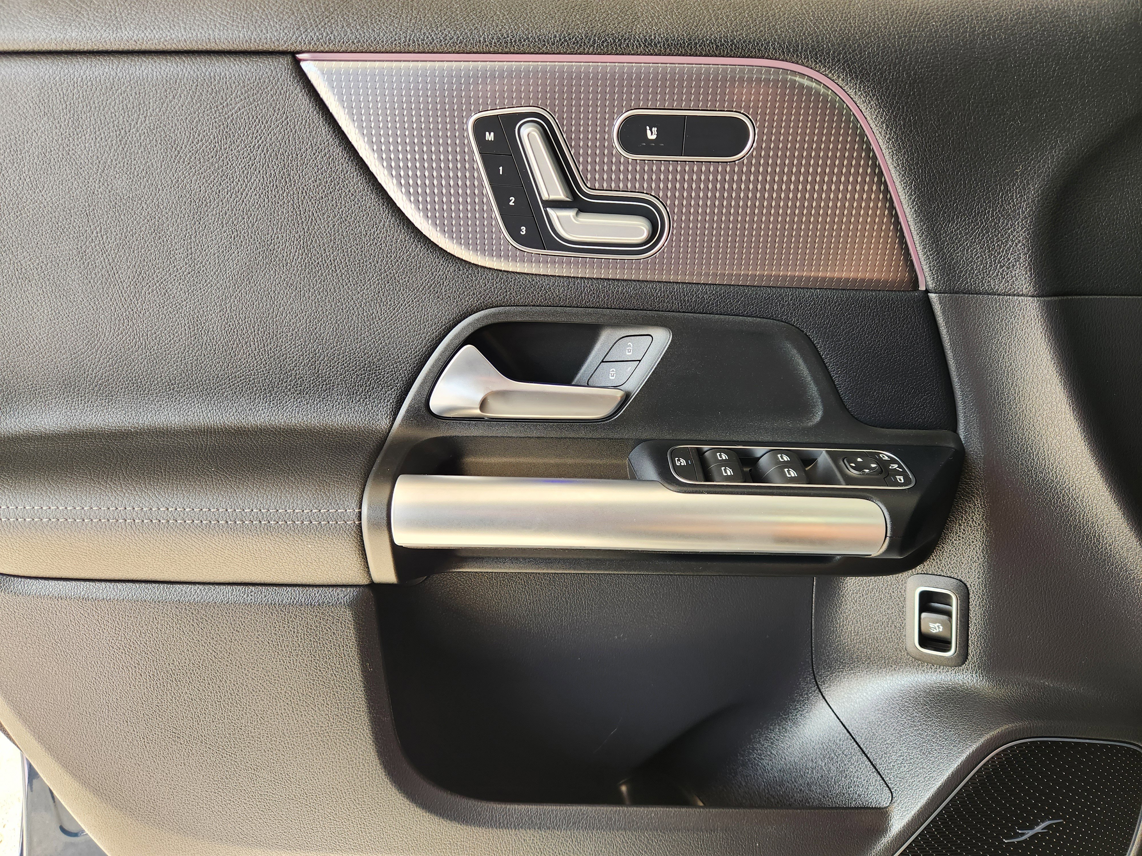 Used 2023 Mercedes-Benz GLA 250 4MATIC image 24