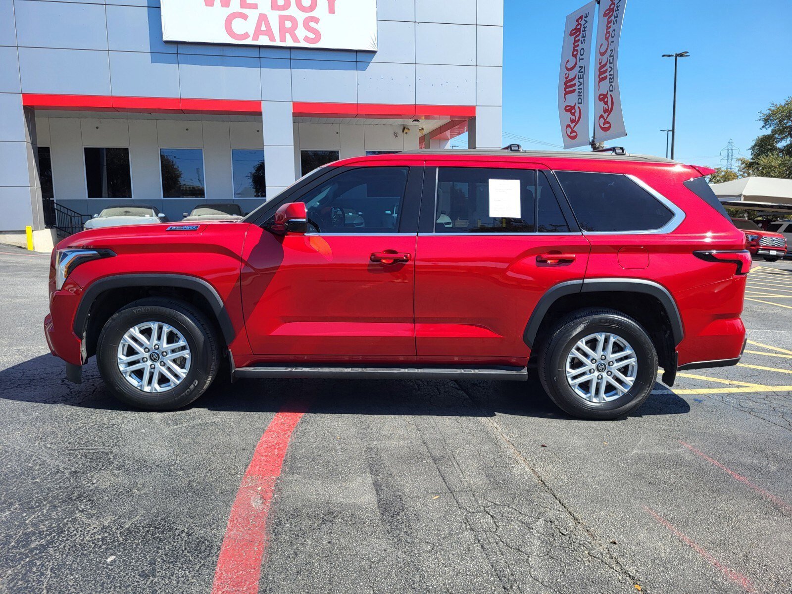 Used 2023 Toyota Sequoia SR5 w/ SR5 Premium Package RWD image 7