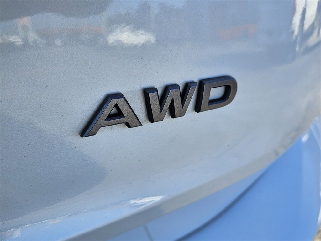 Certified 2025 Nissan Rogue S image 9