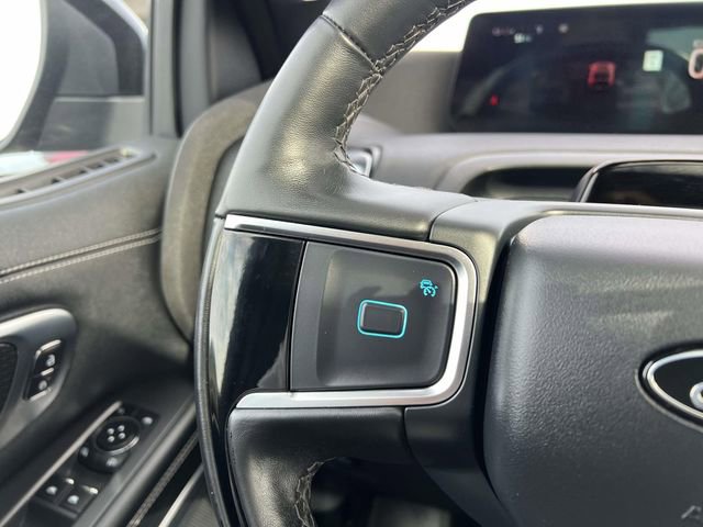 Certified 2025 Ford Expedition Platinum w/ Stealth Appearance Package image 18