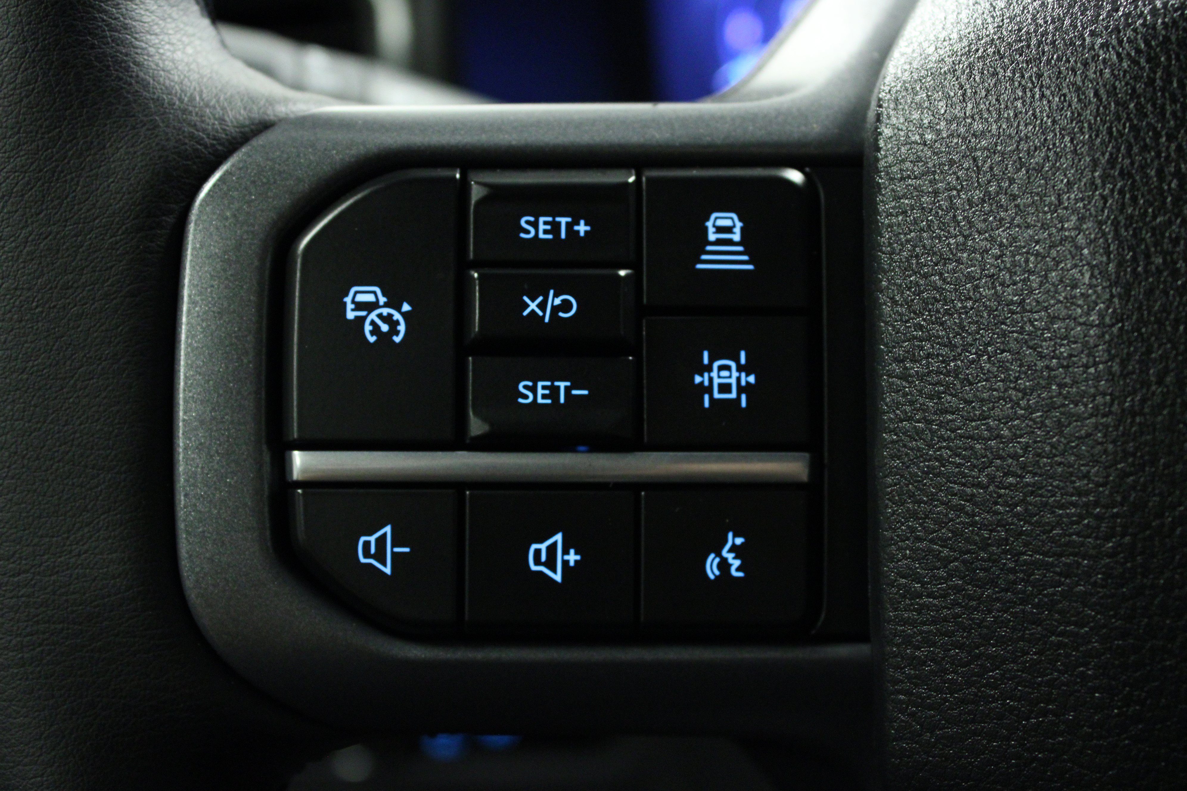Used 2025 Ford F150 Lightning Flash AWD/4WD image 20