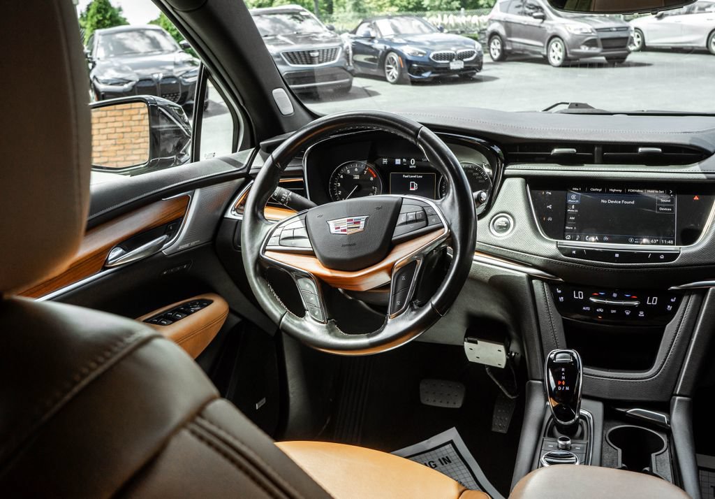 Used 2021 Cadillac XT5 Premium Luxury AWD/4WD image 14