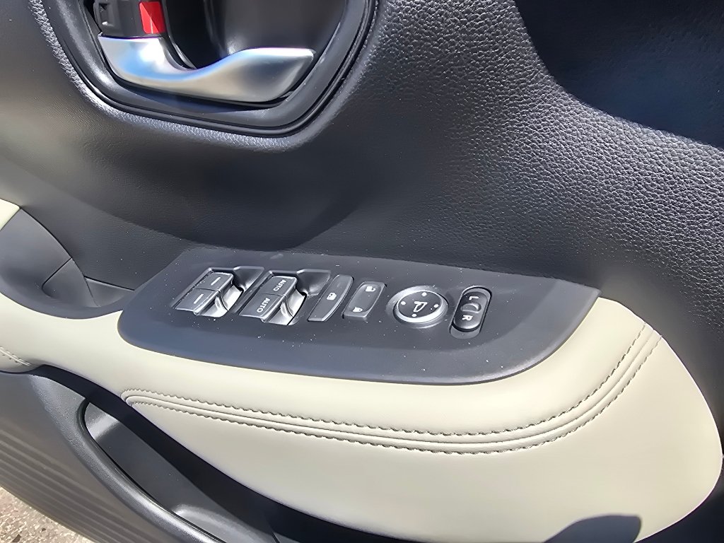 Used 2026 Honda HR-V EX-L image 17