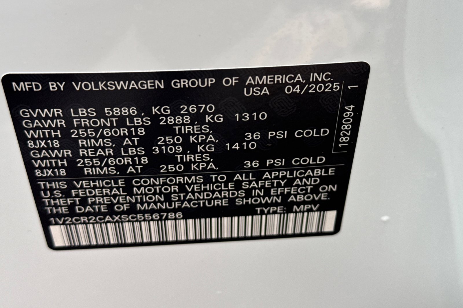 New 2025 Volkswagen Atlas Peak Edition SE image 24