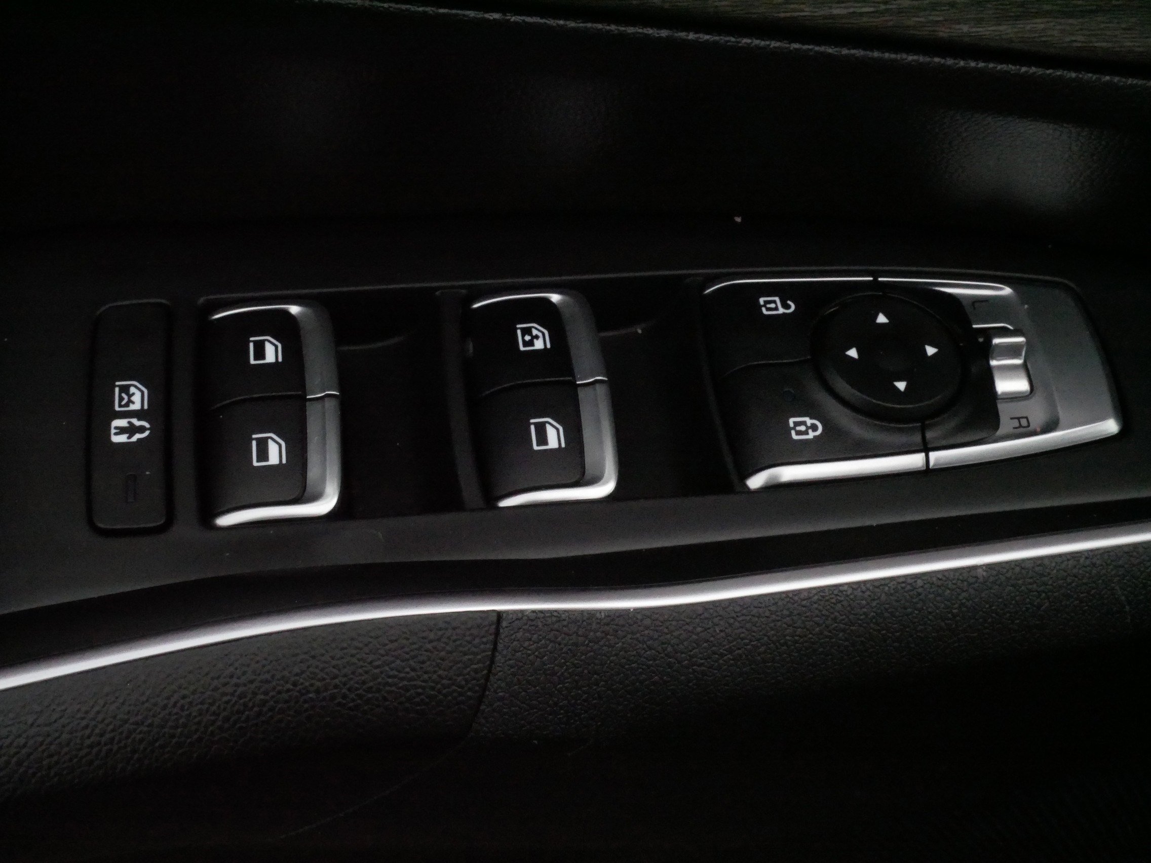 Used 2023 Kia Sorento X-Line EX image 19