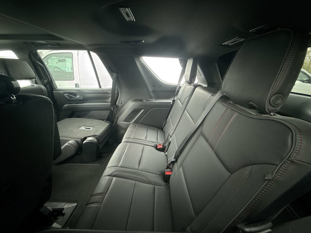 Used 2022 Chevrolet Tahoe RST w/ Luxury Package AWD/4WD image 9