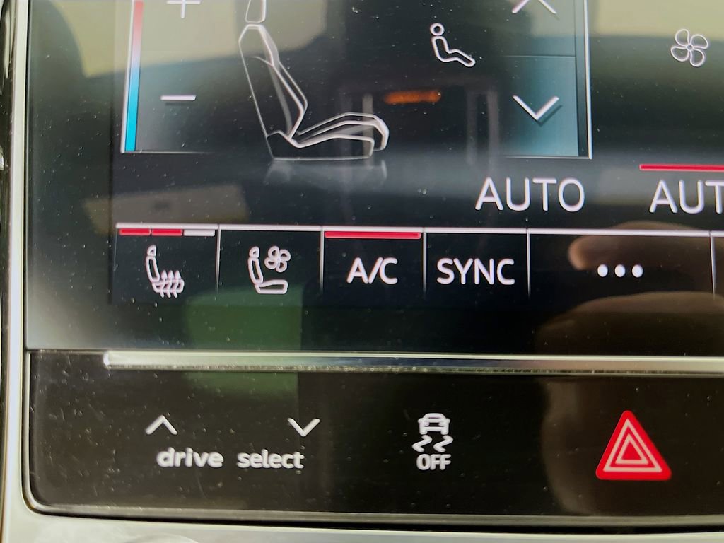 Used 2023 Audi A8 L 3.0T w/ Luxury Package image 23