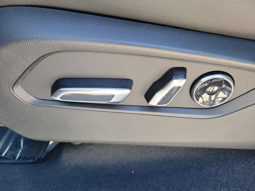 Certified 2025 Acura MDX SH-AWD image 25