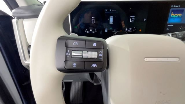 Used 2025 Hyundai Santa Fe SEL FWD image 21
