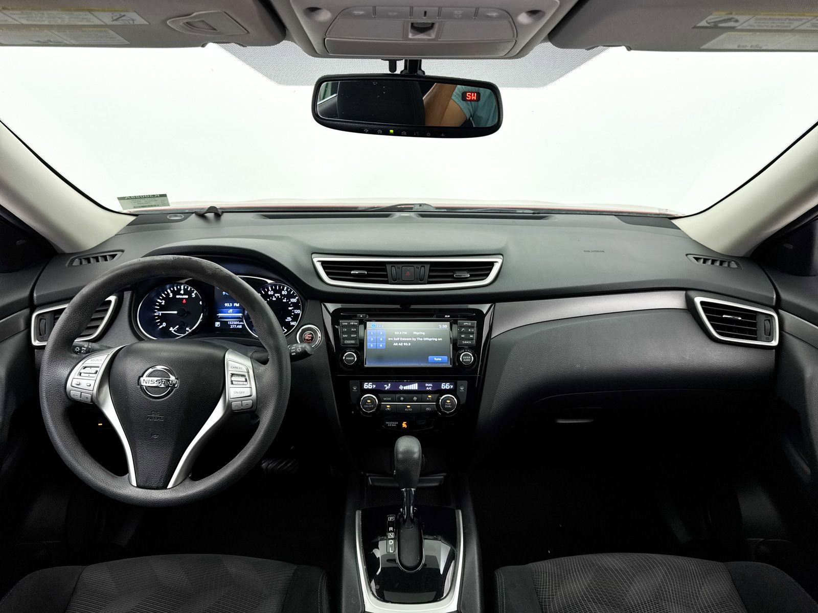 Used 2015 Nissan Rogue SV w/ SV Premium Package image 19