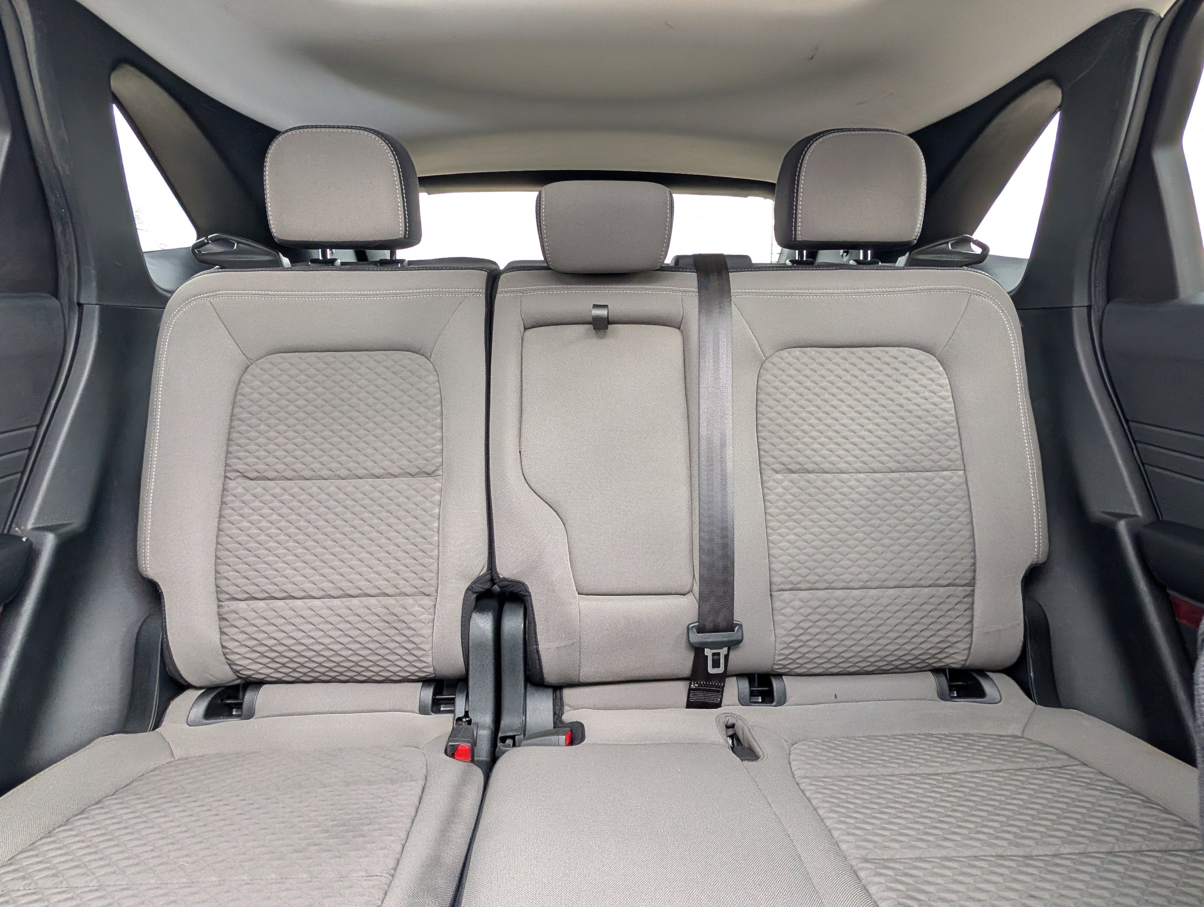 Used 2022 Ford Escape SE w/ SE Sport Appearance Package image 22