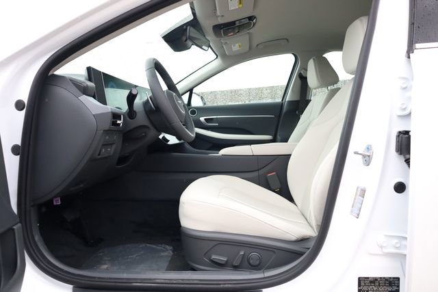 New 2026 Hyundai Sonata SEL FWD image 11