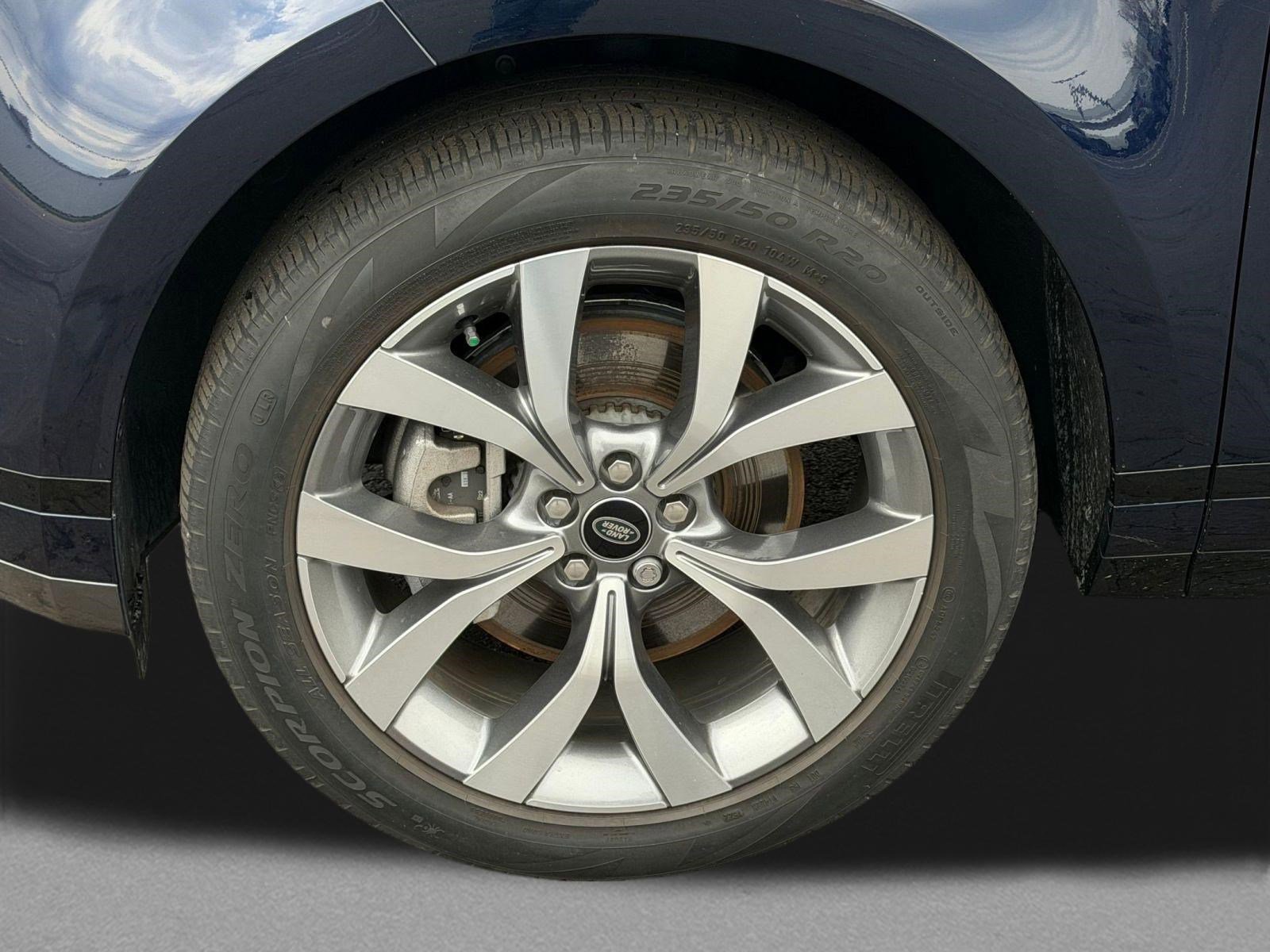 Used 2023 Land Rover Range Rover Evoque R-Dynamic S image 12