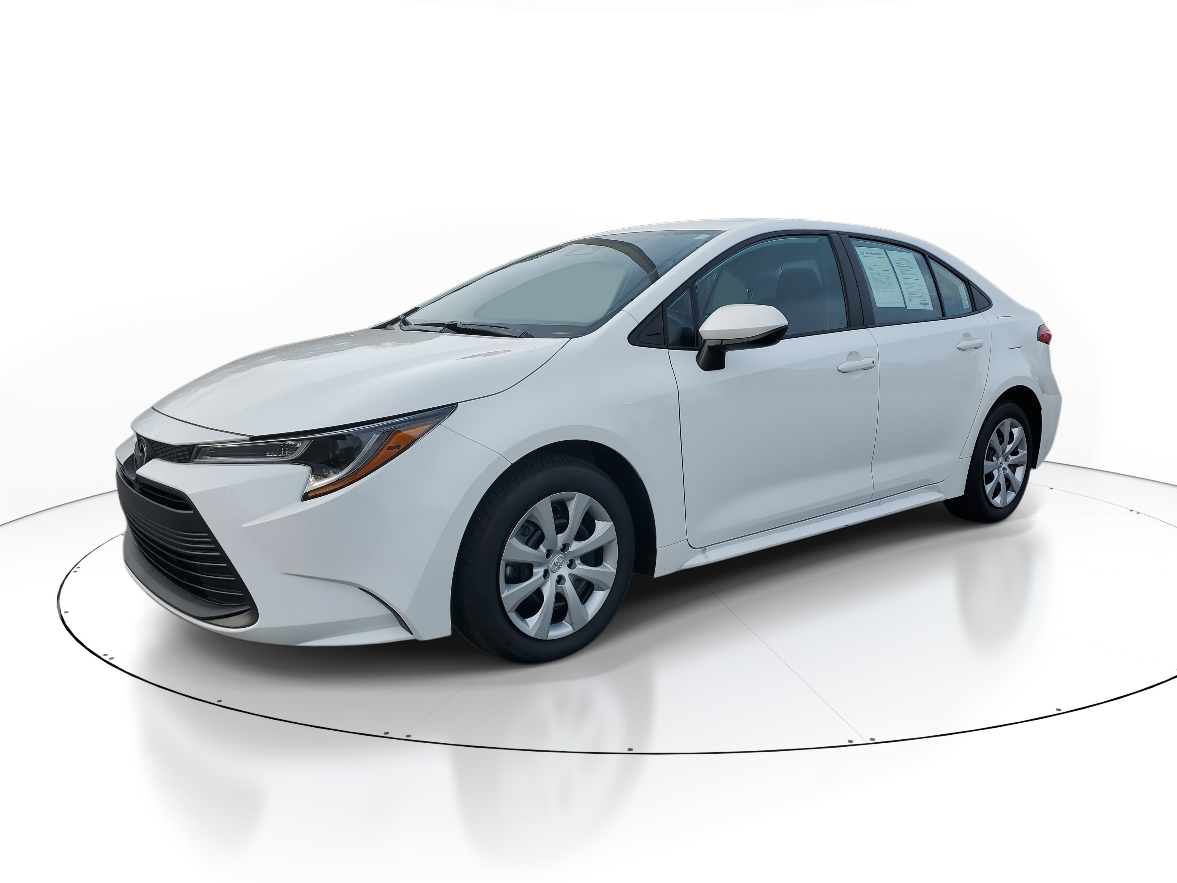 Certified 2025 Toyota Corolla LE image 3