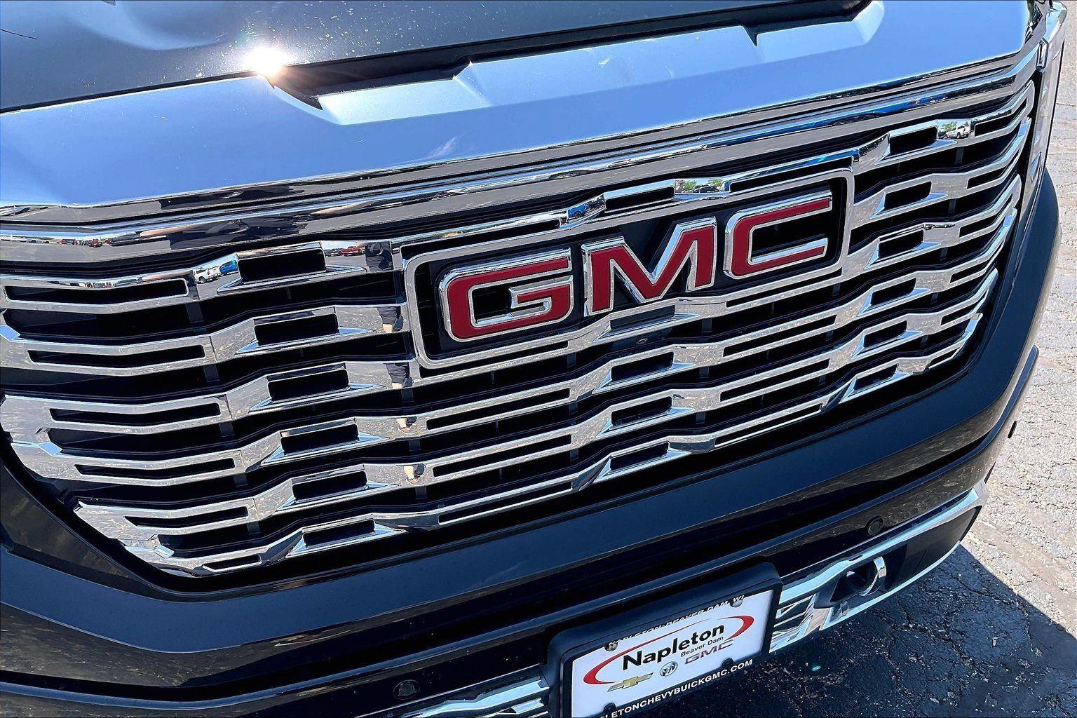 Used 2022 GMC Sierra 1500 Denali w/ Technology Package AWD/4WD image 28