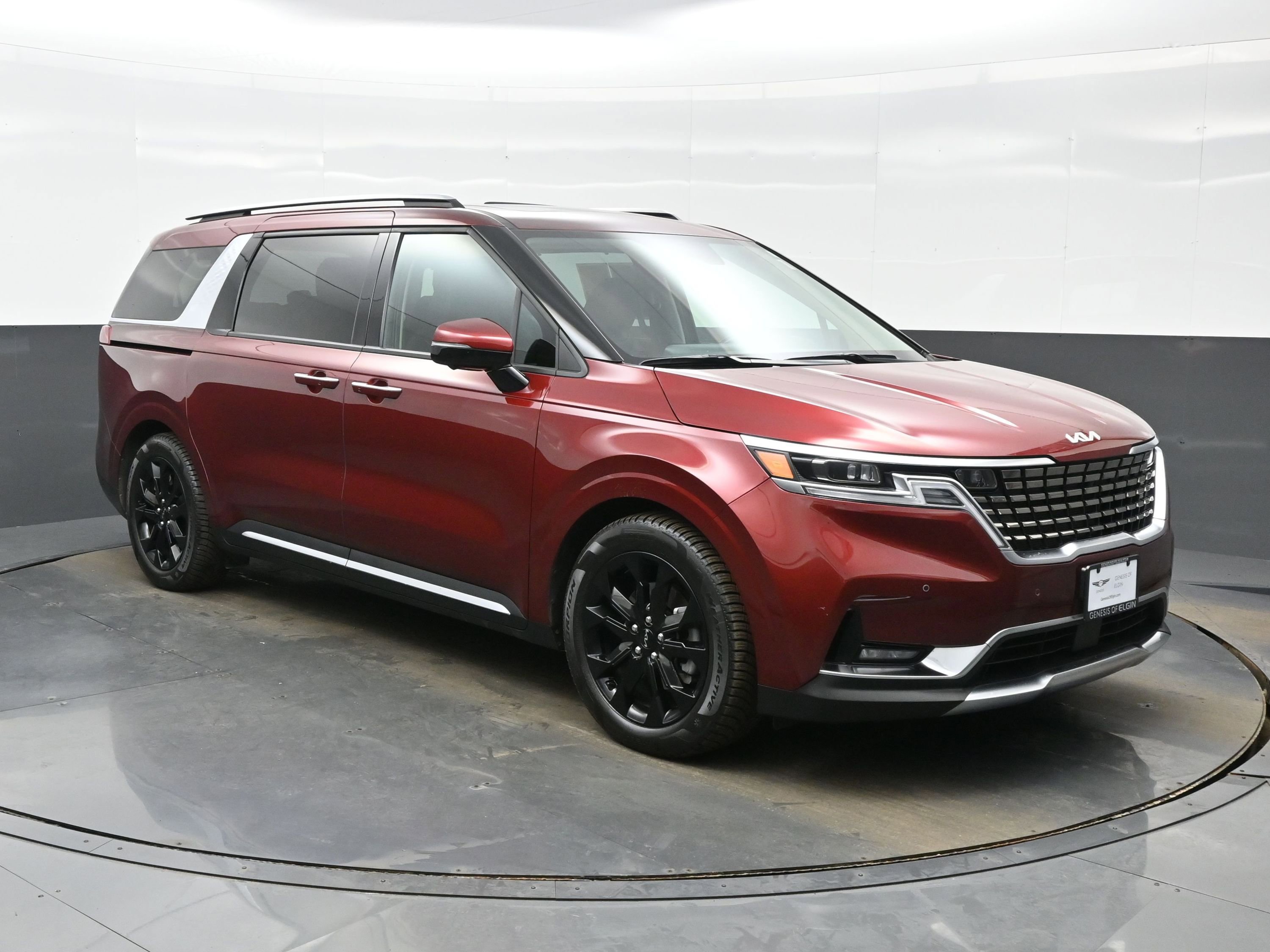 Used 2022 Kia Carnival SX Prestige image 8