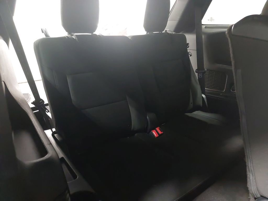 Used 2020 Ford Explorer XLT image 12