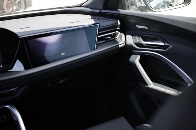 New 2026 Audi SQ5 Premium Plus AWD/4WD image 31