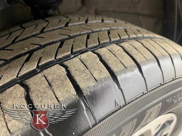 Used 2023 Subaru Crosstrek 2.0i Premium image 8