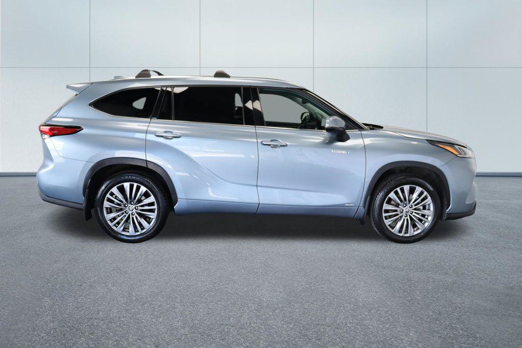 Used 2021 Toyota Highlander Platinum AWD/4WD image 9