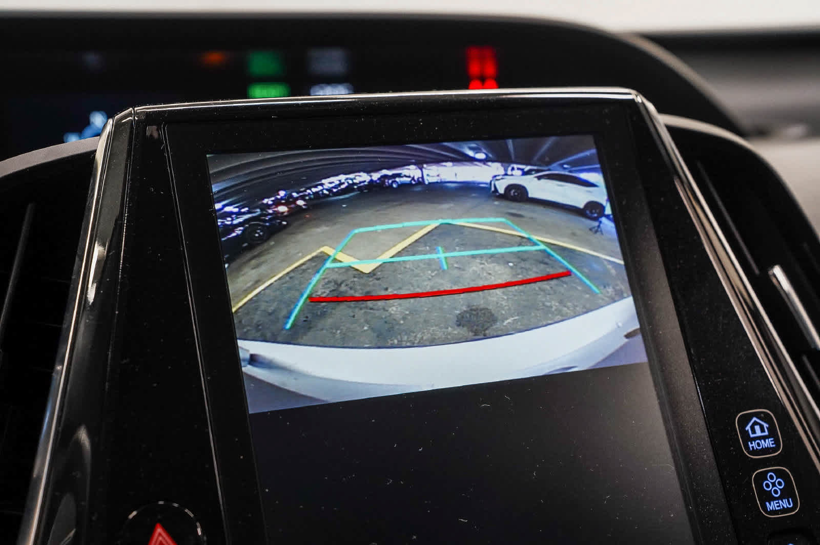 Used 2018 Toyota Prius Prime Premium w/ Carpet Mat Package FWD image 25