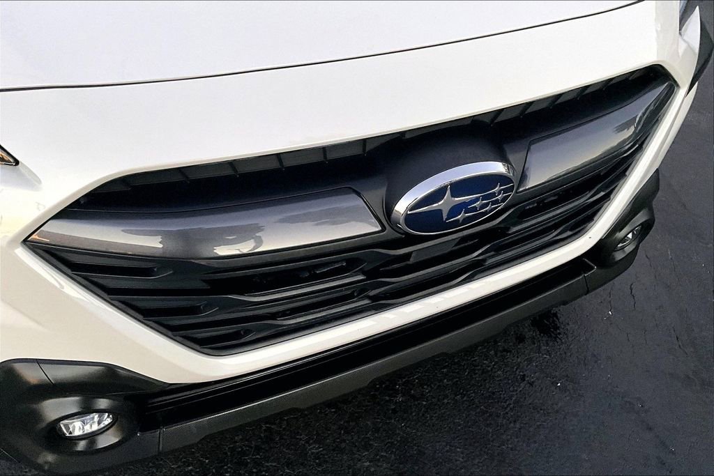 Used 2024 Subaru Outback Premium image 31
