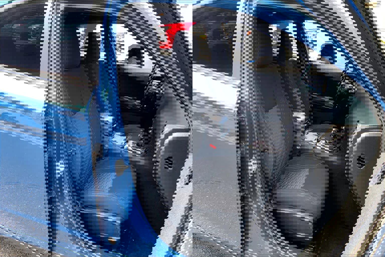 Used 2021 Dodge Charger SXT w/ Blacktop Package RWD image 8