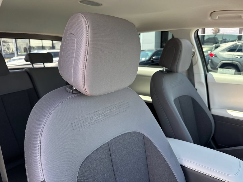 Used 2024 Hyundai Ioniq 5 SE RWD image 13