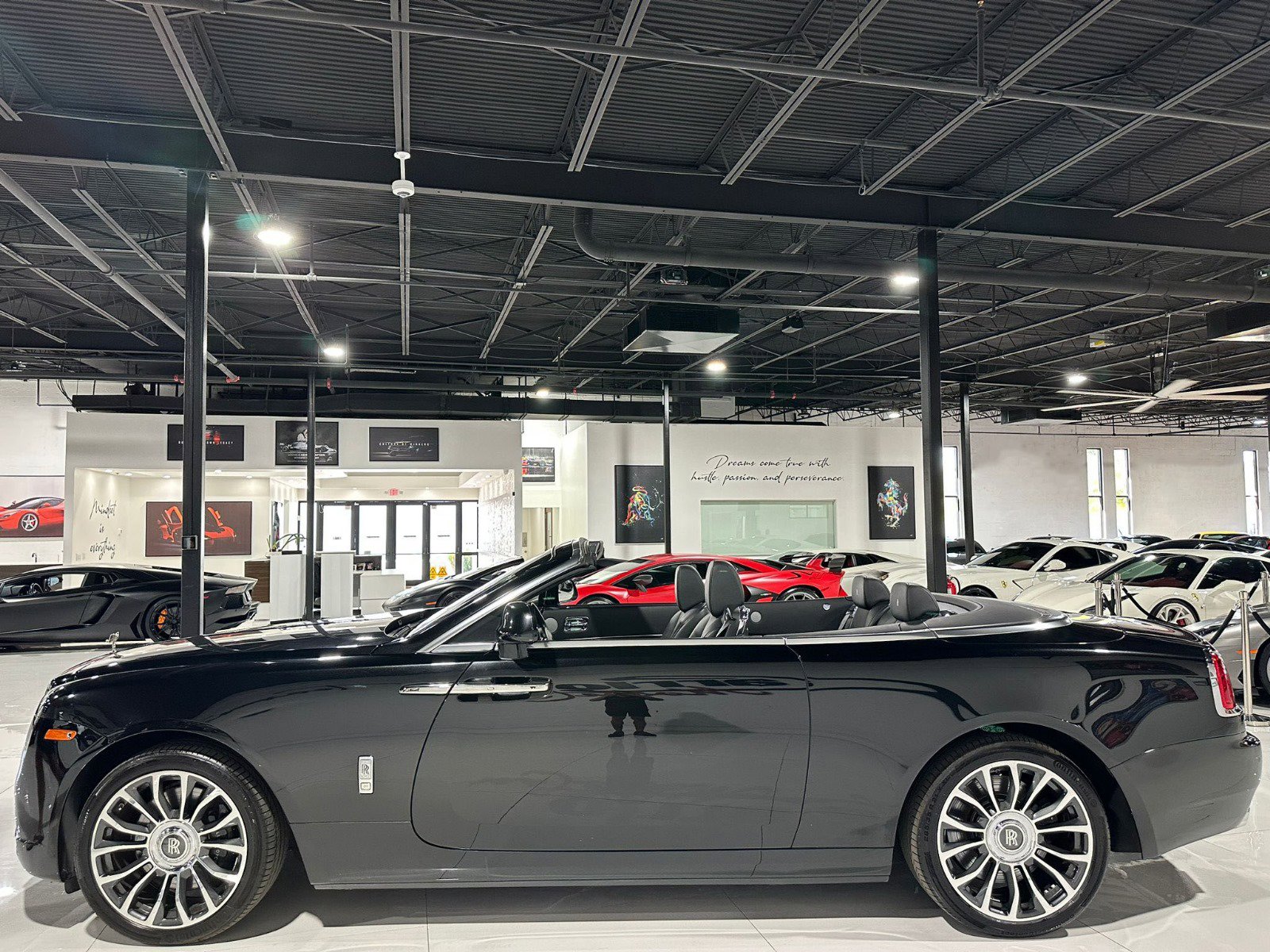 Used 2019 Rolls-Royce Dawn image 3