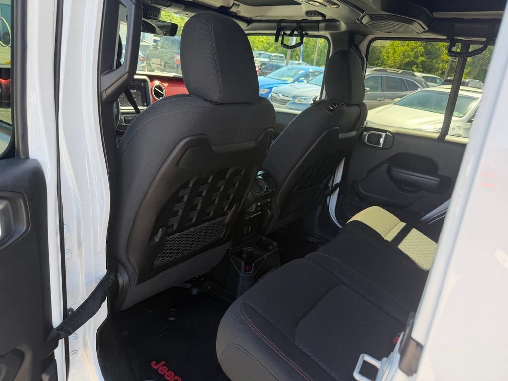Used 2021 Jeep Wrangler Unlimited Rubicon AWD/4WD image 11