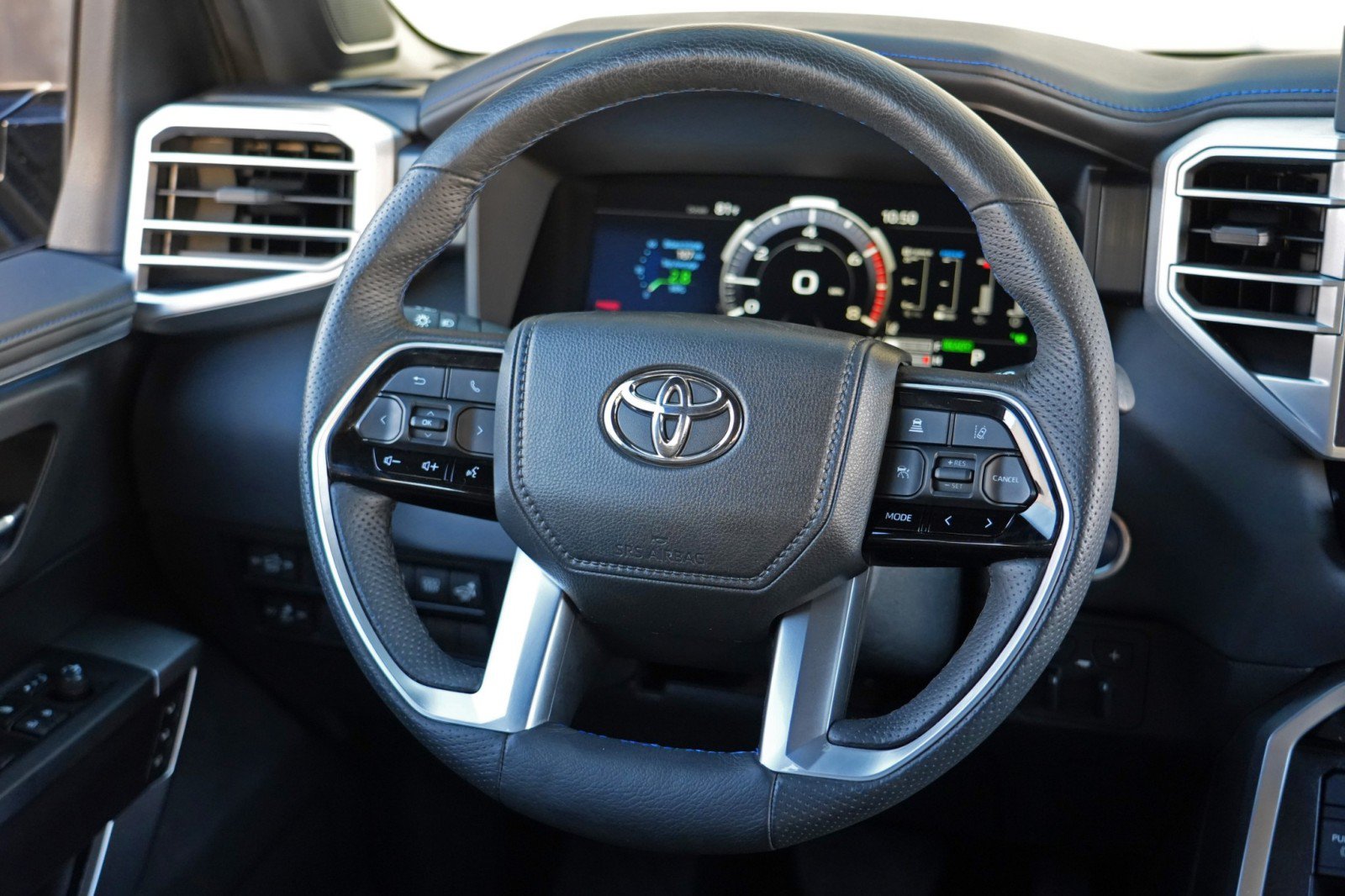 Used 2023 Toyota Tundra Platinum w/ Advanced Package AWD/4WD image 22