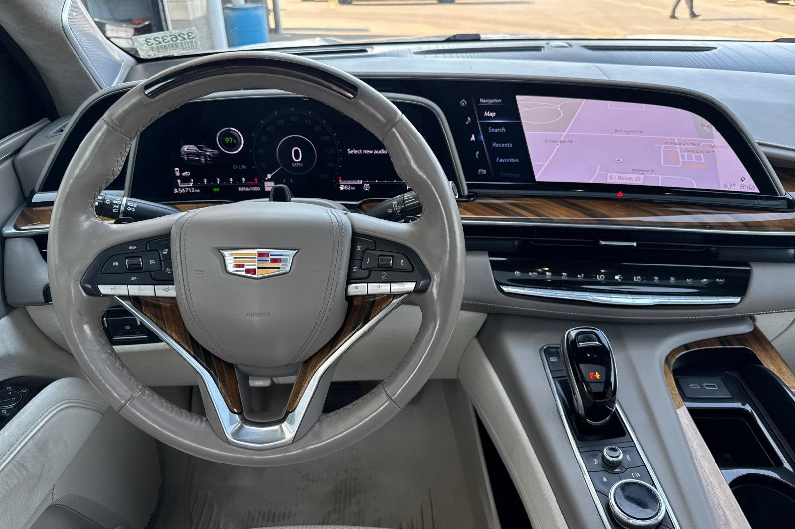 Used 2024 Cadillac Escalade Sport Platinum w/ LPO, ONYX Package AWD/4WD image 16