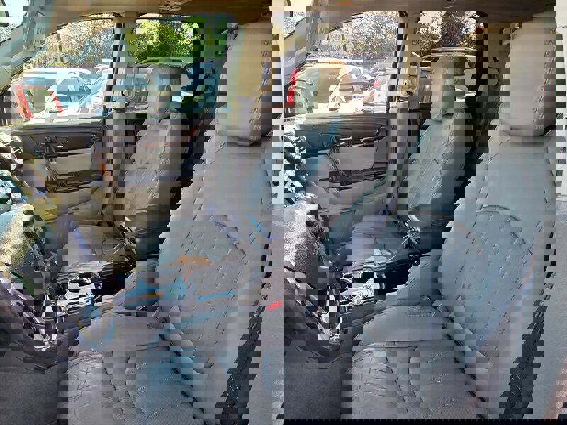 Used 2013 GMC Acadia Denali image 8