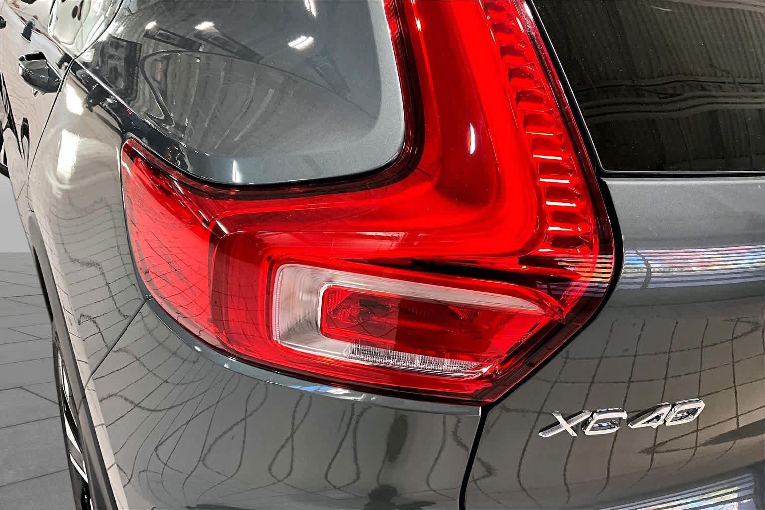 New 2026 Volvo XC40 B5 Ultra w/ Protection Package Premier AWD/4WD image 5
