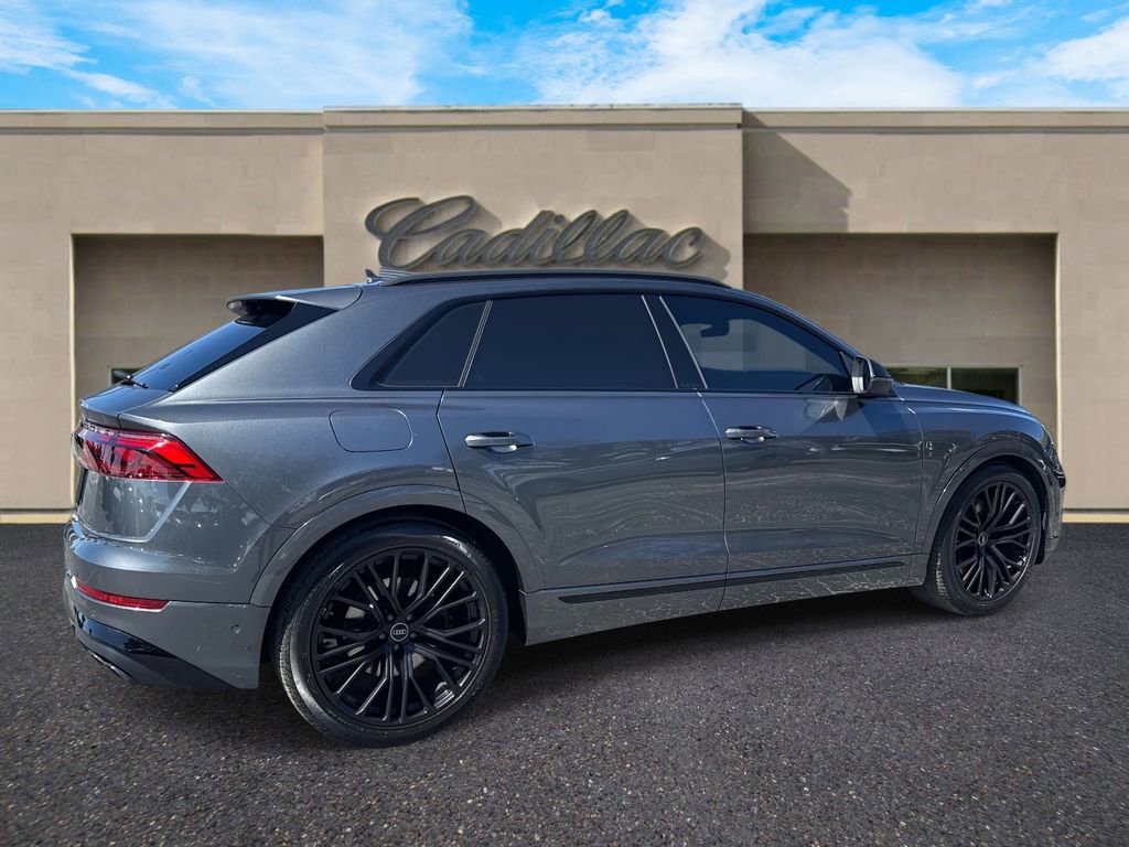 Used 2025 Audi SQ8 Prestige image 3