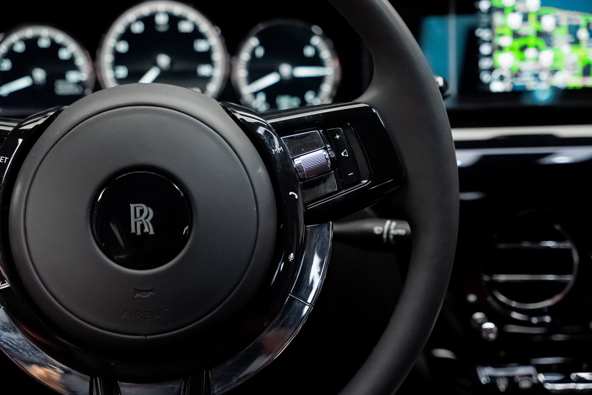 Used 2023 Rolls-Royce Phantom Sedan w/ The Phantom Package RWD image 42