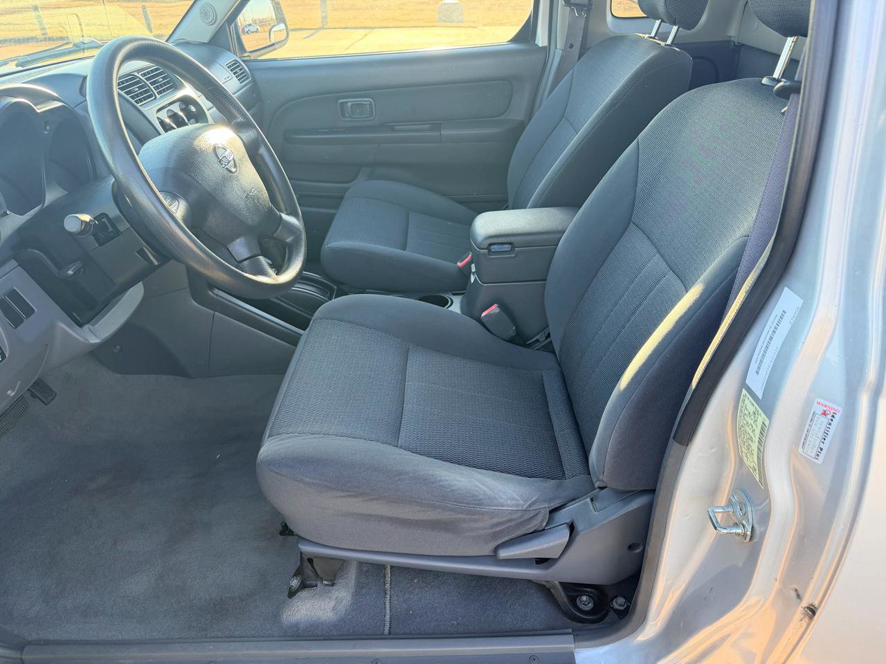 Used 2004 Nissan Frontier XE Desert Runner w/ (VTP) Value Truck Pkg RWD image 14