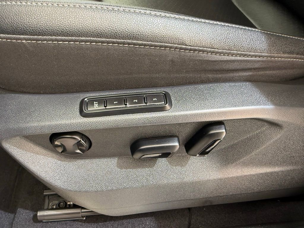 Used 2019 Volkswagen Atlas SEL AWD/4WD image 26