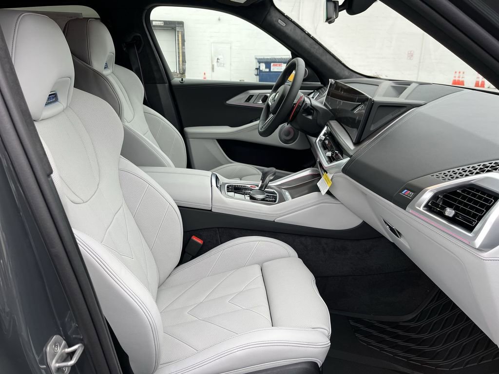 New 2026 BMW XM Label Red image 24