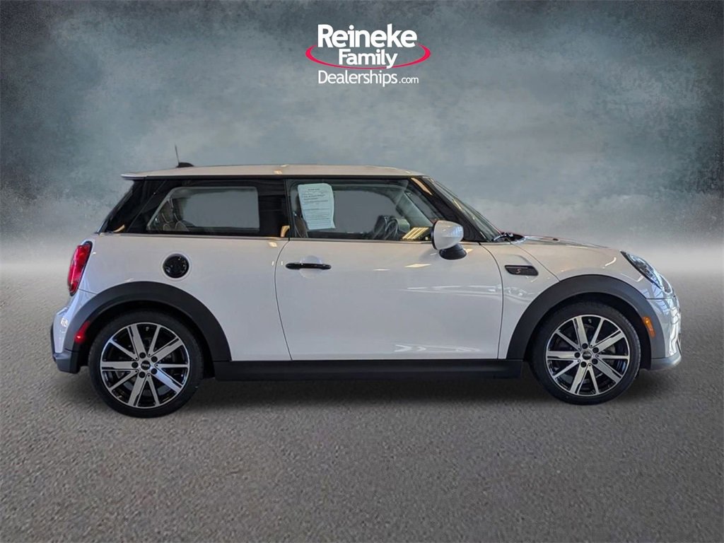Used 2024 MINI Cooper S image 4