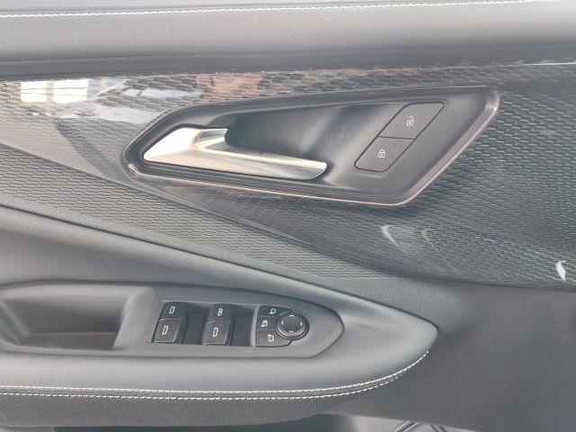 New 2025 Chevrolet Blazer EV LT image 39