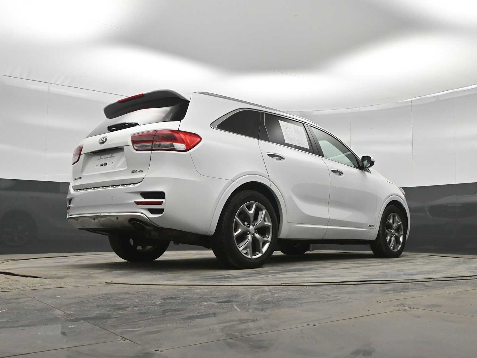 Used 2018 Kia Sorento SX image 37